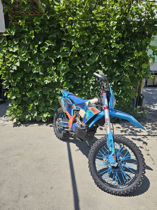 Продам GR8  NB 300