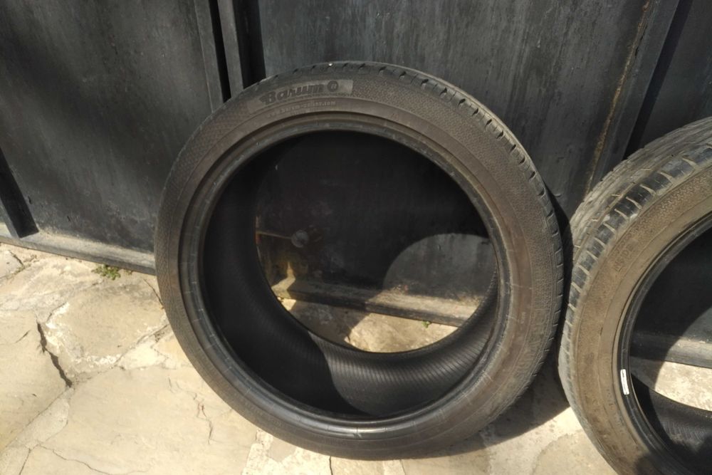 Barum Bravurius 255 40 19 летни, 6 мм