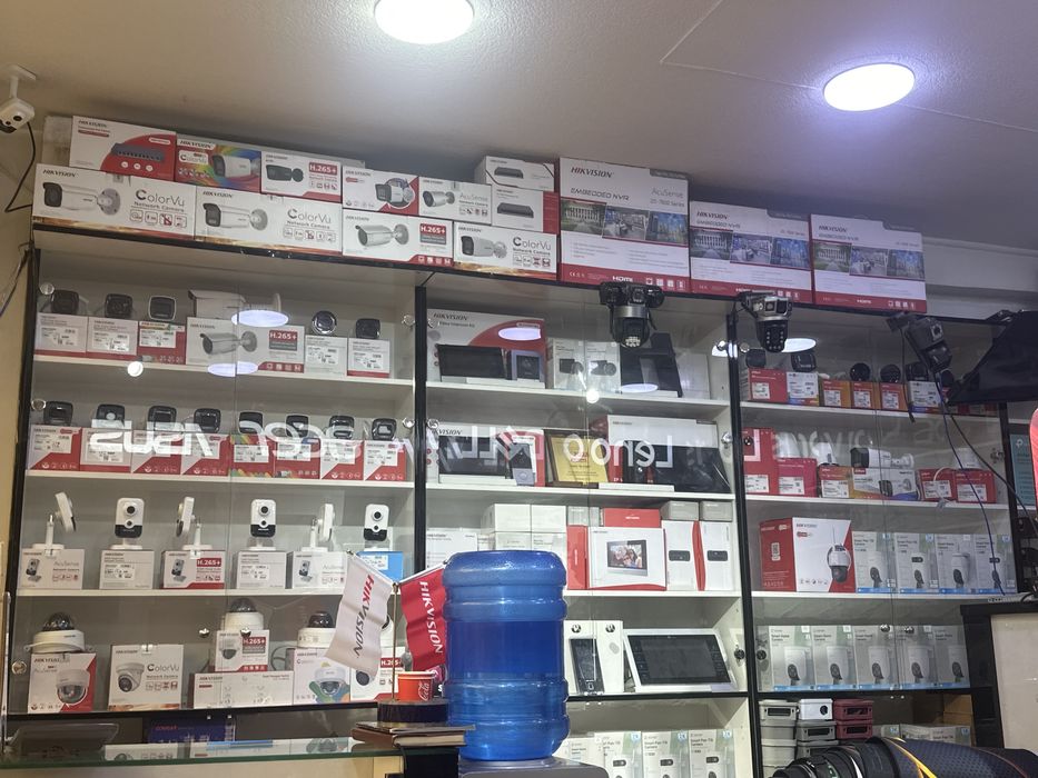 Hikvisin.     Kamera.     Optim.  Narhlarda