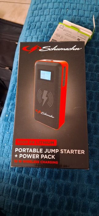 Vand baterie pentru masina