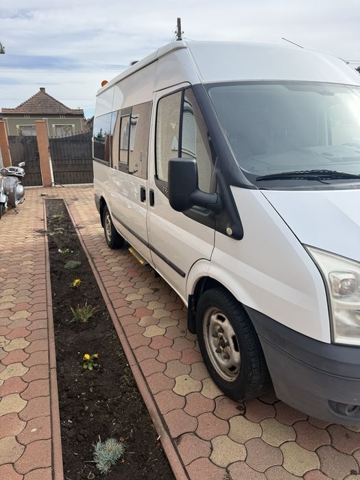 Ford Transit 8+1