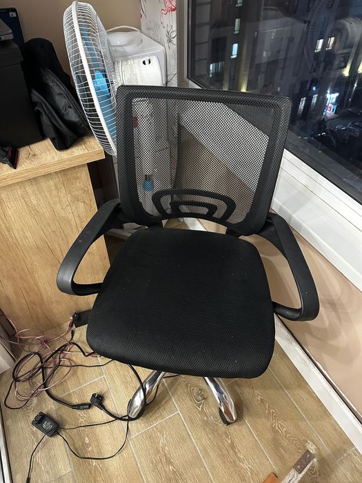 Продам офисное кресло