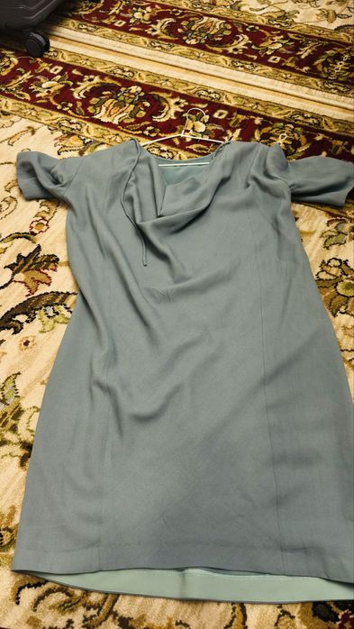 Брюки Massimo Dutti, Платье Emporio Armani