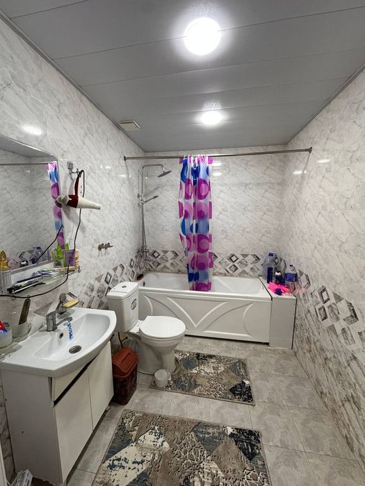 Срочно продаётся квартира Адрес Вагзал дол дороги 100кв 3 км 50.000$