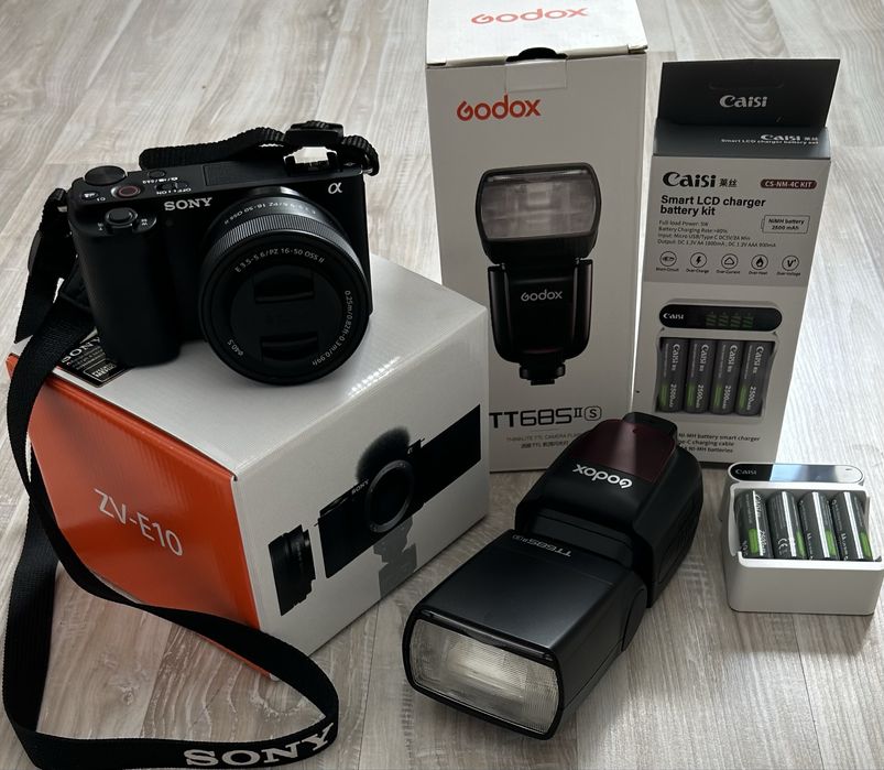 Фотоаппарат Sony ZV-E10