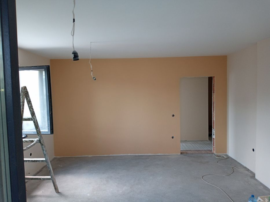 Боядисване , Шпакловане ,Шкурене и грундиране .