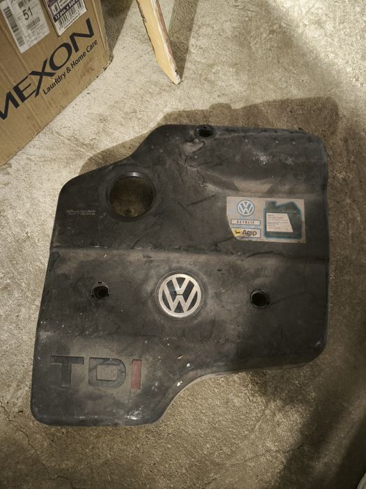 Кора за над двигателя vw