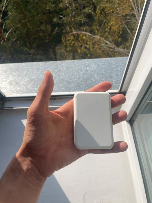 Продам MagSafe для iPhone