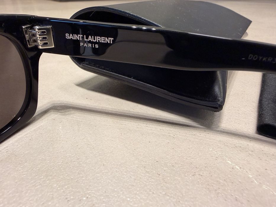 Оригинални слънчеви очила Saint Laurent SL 402 001 – Черни | Перфектно състояние