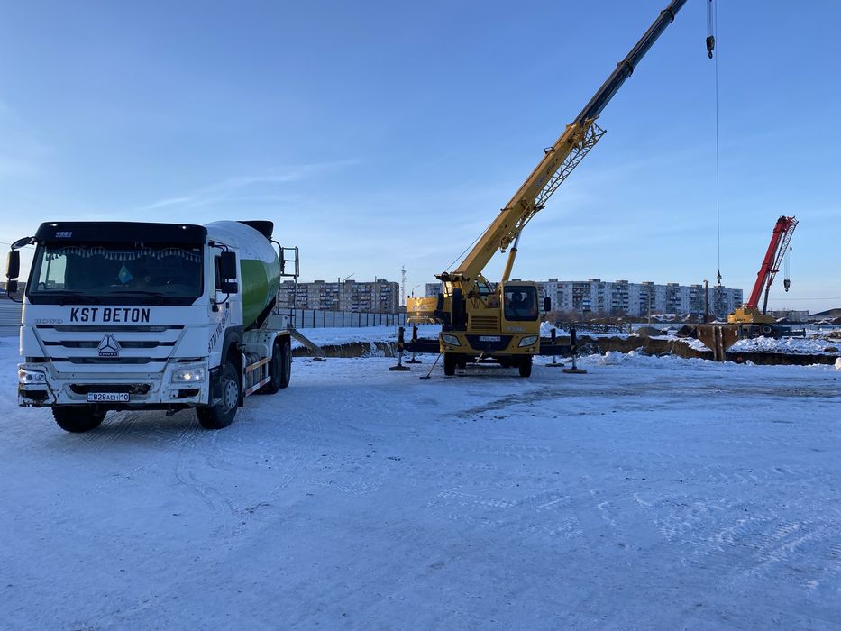 Продам автобетонсмеситель (миксер)