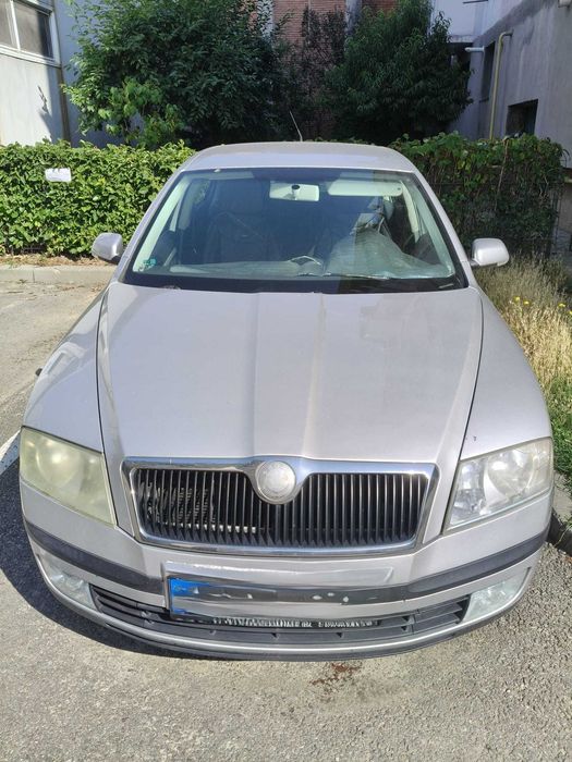 Vând Skoda Octavia 2, an 2004, echipată cu motor 1.6 MPI + instalație GPL