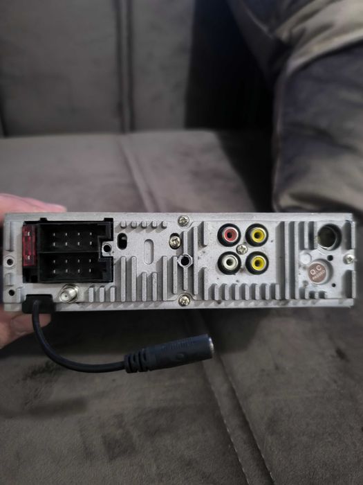 Casetofon auto caliber ediție limitată