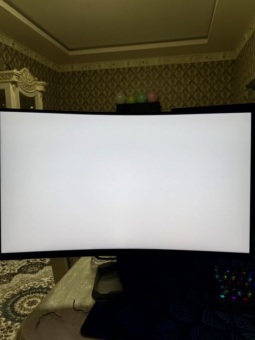 Продам монитор curved 2K 165(170)Hz Gigabyte gs27qc