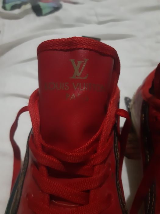Срочно продаются Оригинальные кеды Louis Vuitton