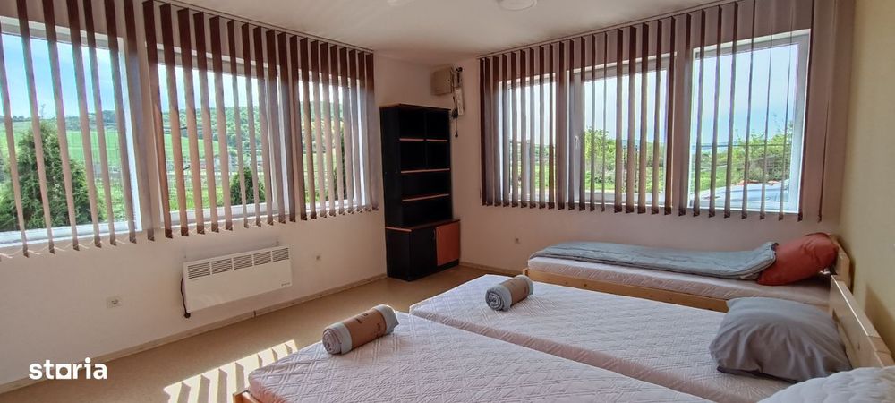 Casa pt. 10-12 persoane, conditii excelente