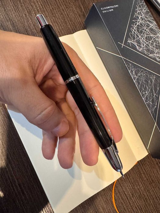 Stilou Majohn A1 - stilou tip Pilot Capless