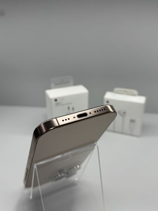 Apple iPhone 16 Pro Desert Titanium 256 GB