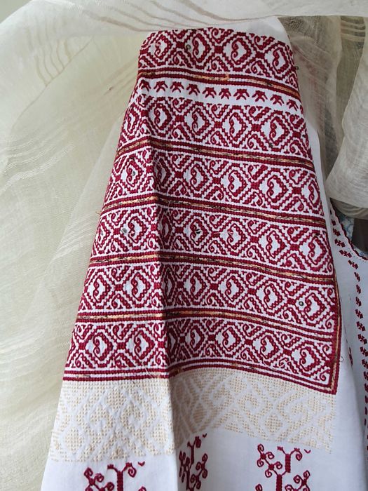 Costum de Gorj cu fir metalic si haina schilereasca/ie Gorj cu fir