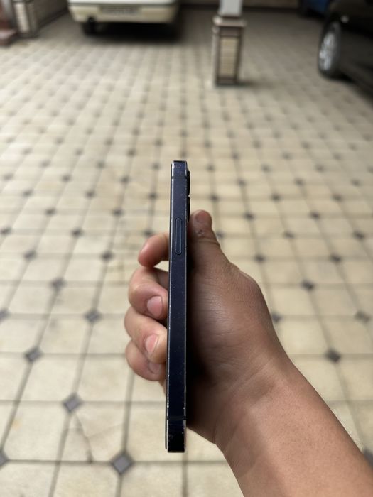 Xolati zor telefondi aybi yoq hamma joyi ozniki ochilmagan