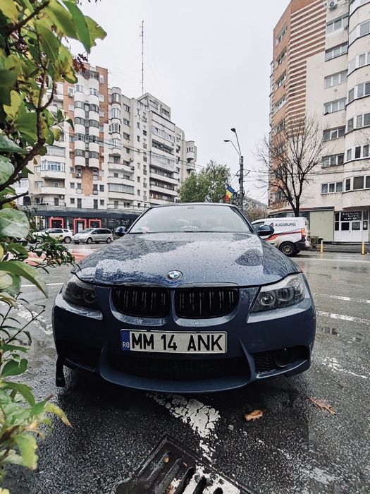 Vand sau Dezmembrez Bmw E90