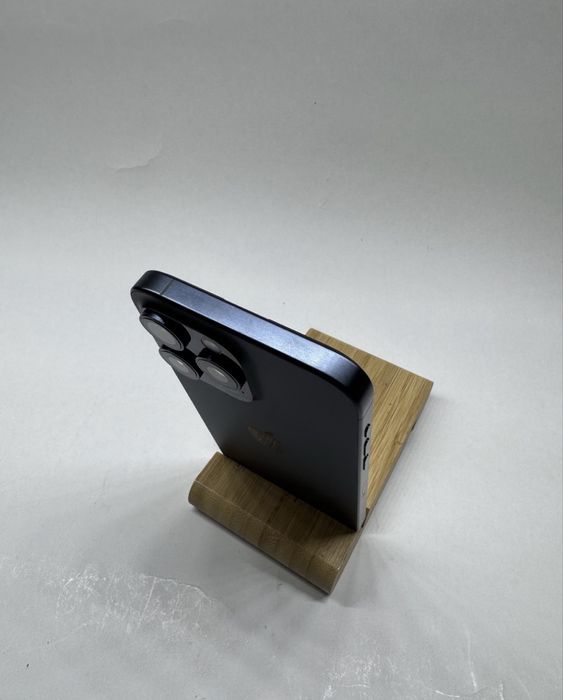 IPhone 15 pro 128 Gb