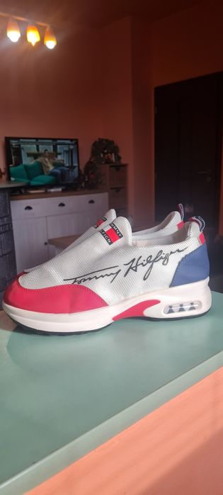 Tommy Hilfiger спортни обувки,  сникърси