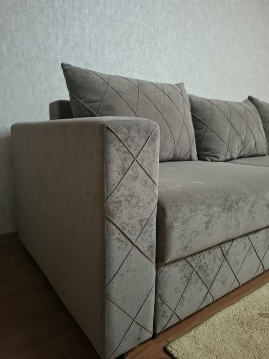 Продам Диван новый