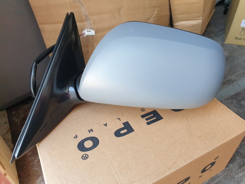 Зеркало левое Toyota Camry 40