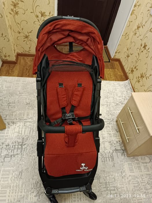 Коляска детская,цвет бордо