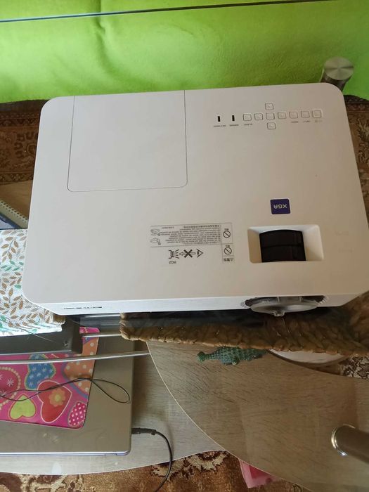 Projector Sony VPL DX 220