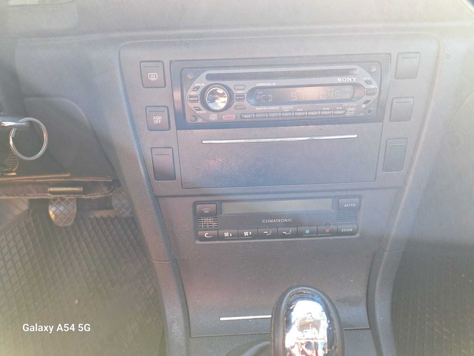 Unic propietar,vand SKODA SUPERB din 2006.