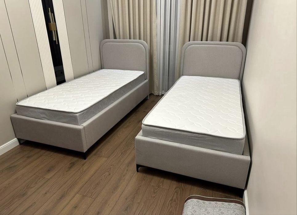 Kravat divan bir kishilik kravat