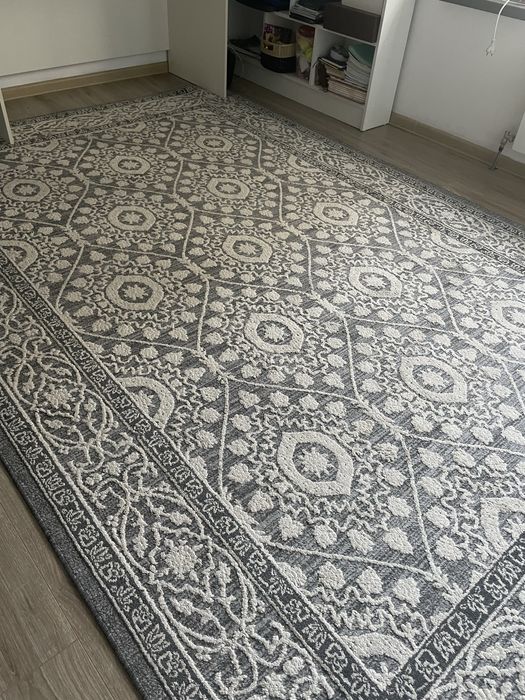 Продаю ковер , хорошего качества