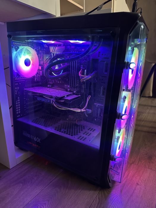Vând PC Gaming / Workstation