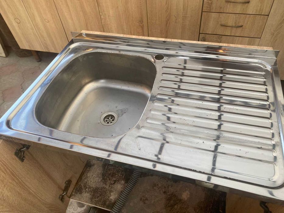 Кухонная мойка   продам