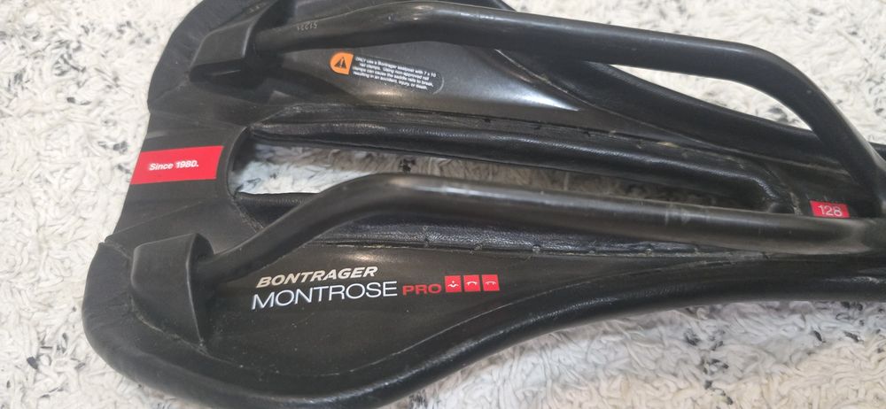 карбонова седалка  Pro stelth carbon 142 mmm