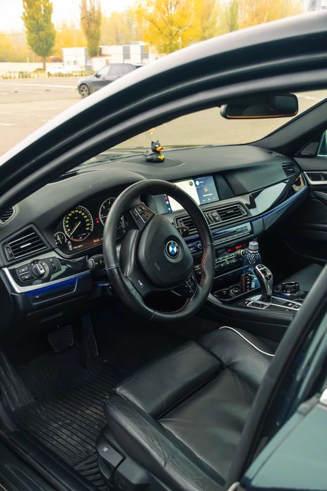 Bmw seria 5 F10 520D RWD 2012 M-pachet