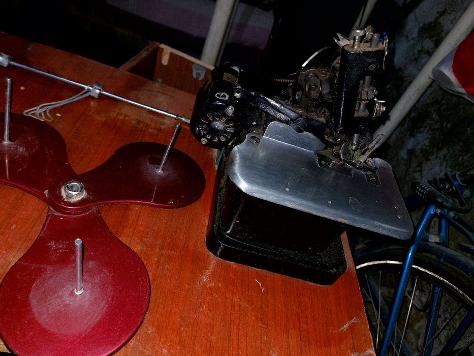 Авирло швейная машинка