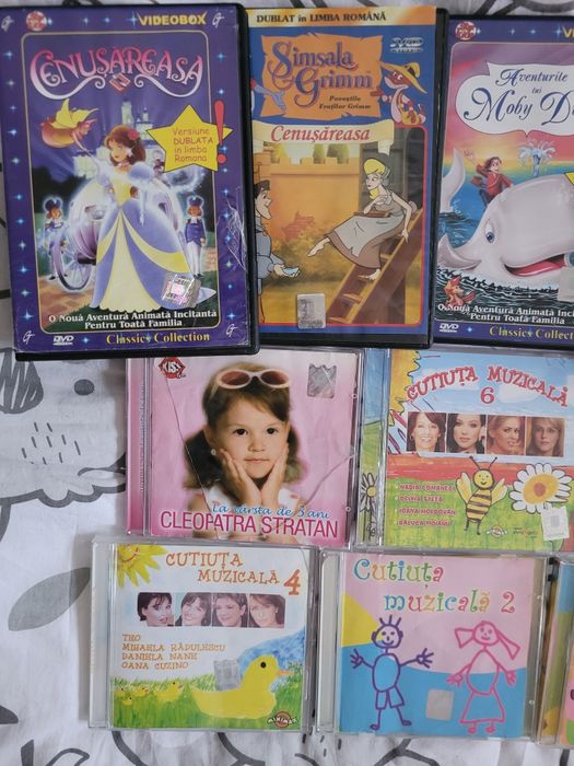 Lot  copii 42 bucati CD filme sau muzica