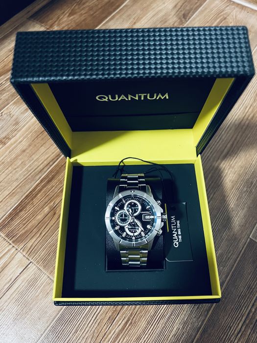 Продаю часы Quantum новые в коробке