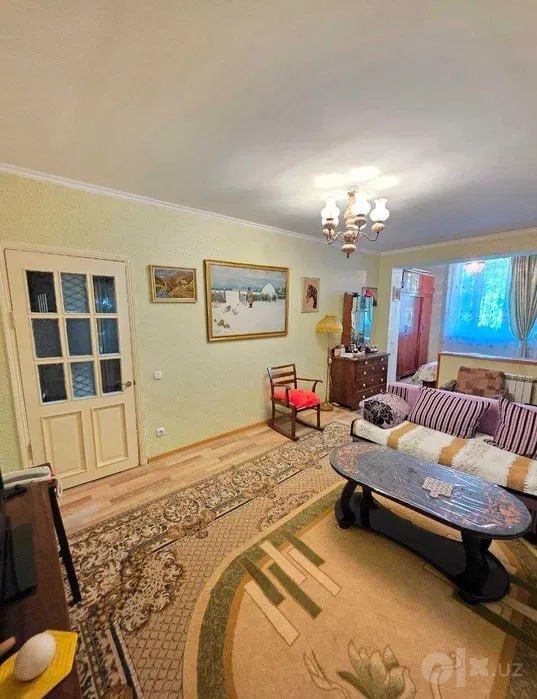 Юнусабад Ц4 1в2/2/4. Продается Ремонт средний.