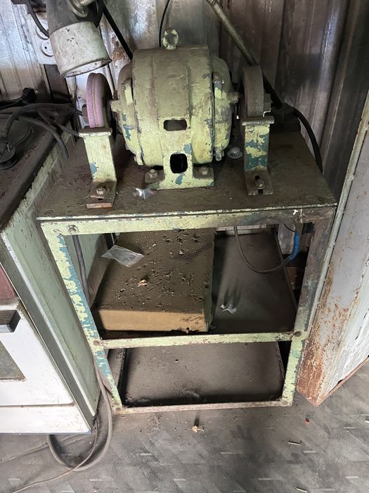 Точильный станок советский трехфазный