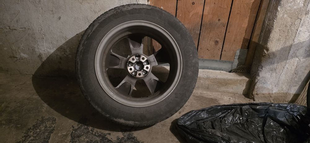 Jenți de aliaj + cauciucurii de vară