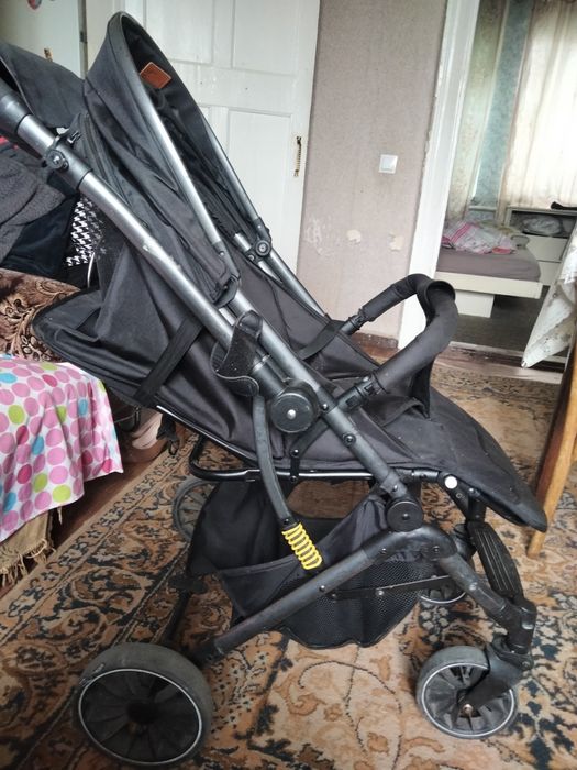 Продам детскую коляску марки Teknum