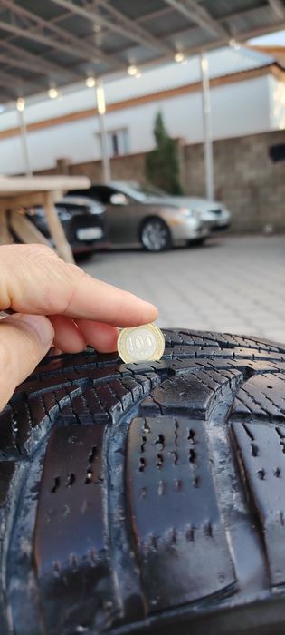 Продаю зимние шины