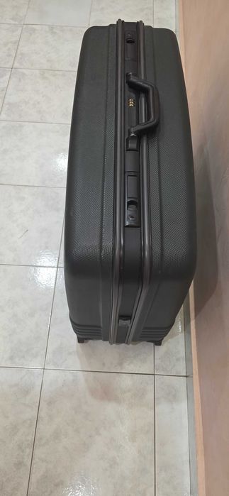 Куфар за пътуване с колелца