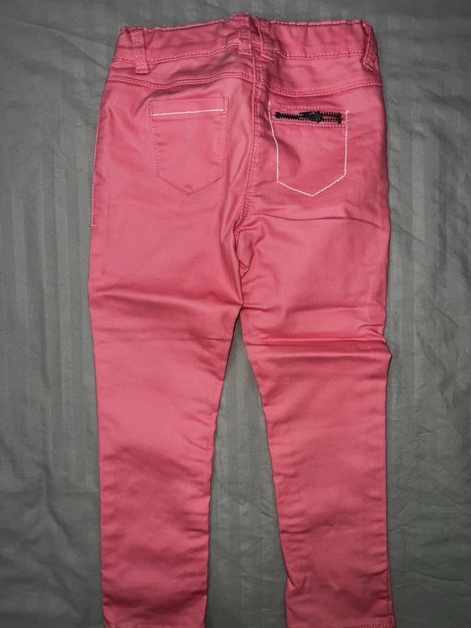 Джинсы штаны модные на девочку 3-7 лет