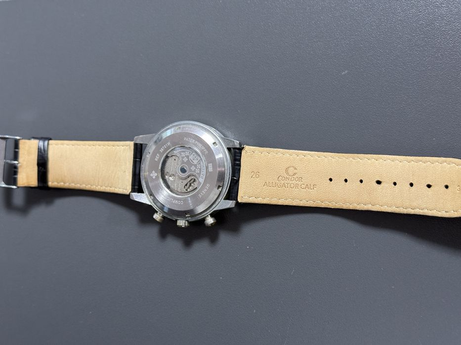 Часовници "Breitling", "PatekPhilippe","Chopard"