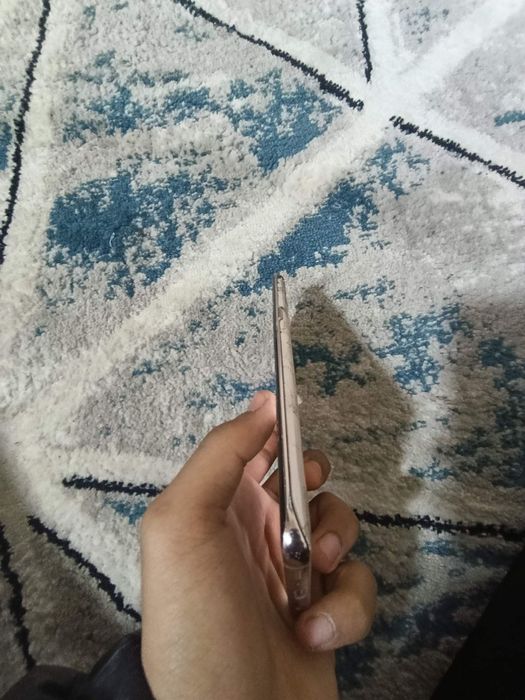 Samsung S10 5G  holati orta