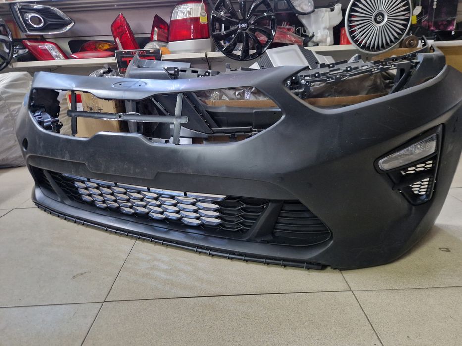 KIA CEED бампер в сборе кия сиид новый